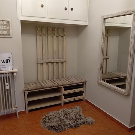 Joanna'S Heart Of Athens One Br Charm Balcony View Walk To Tourist Spots Apartment Екстериор снимка