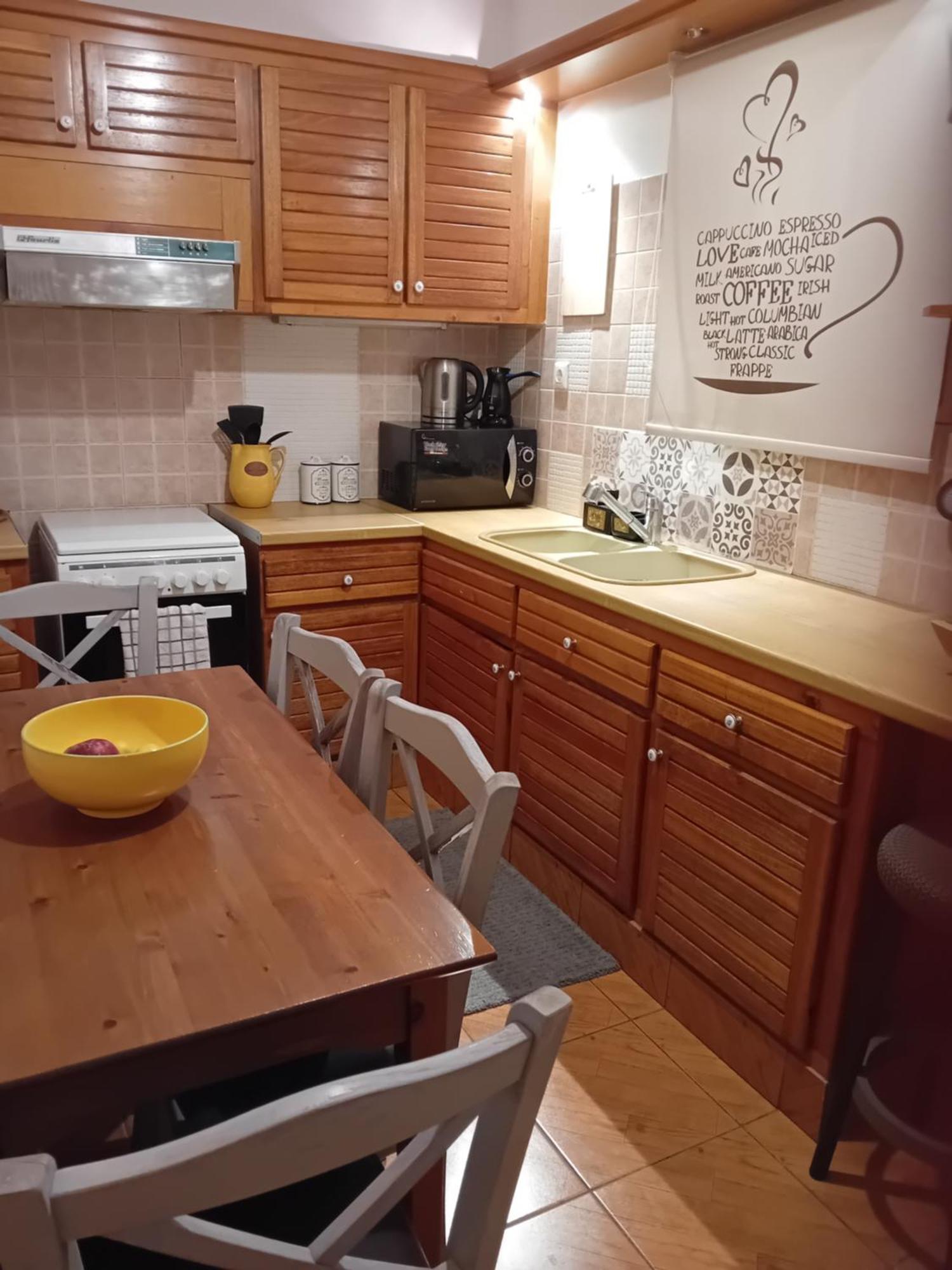Joanna'S Heart Of Athens One Br Charm Balcony View Walk To Tourist Spots Apartment Екстериор снимка
